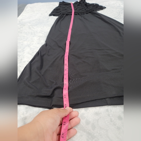 Sleeveless black maxi dress with lace overlay. Petite size S - Picture 13 of 13